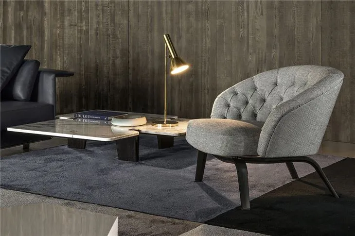 कस्टम होटल गेस्टरूम मेटल लेग चेयर